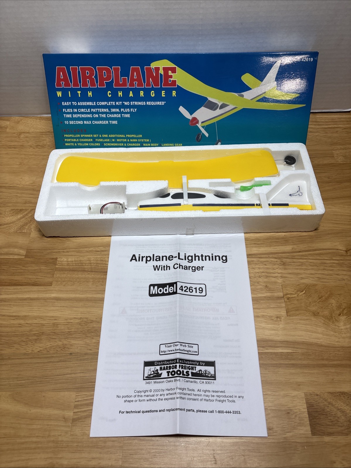 Lightning Airplane Model Kit w/ Charger #42619 New Sealed Inside