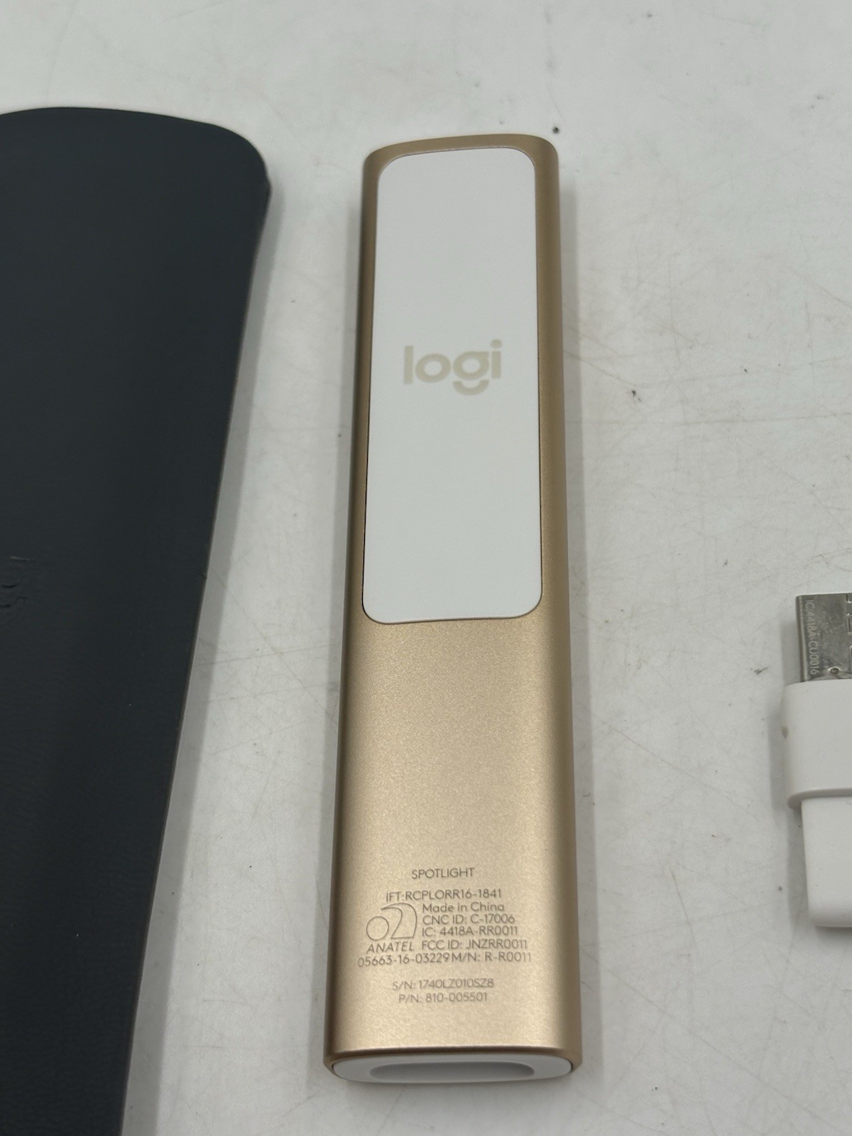 Logitech Spotlight Wireless Presentation Remote - Gold With Receiver No Cord