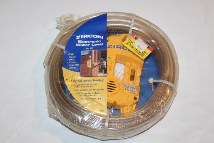 Brand NEW Zircon Electronic Water Level WL-25 Feet