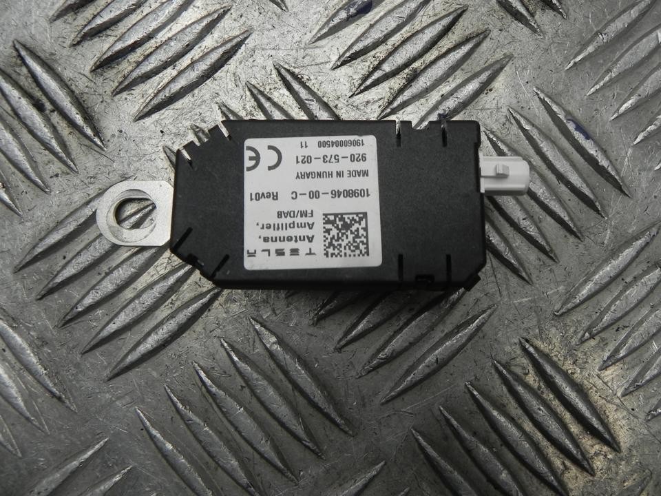 Antenna Amplifier Tesla MODEL 3 2020 109804600C