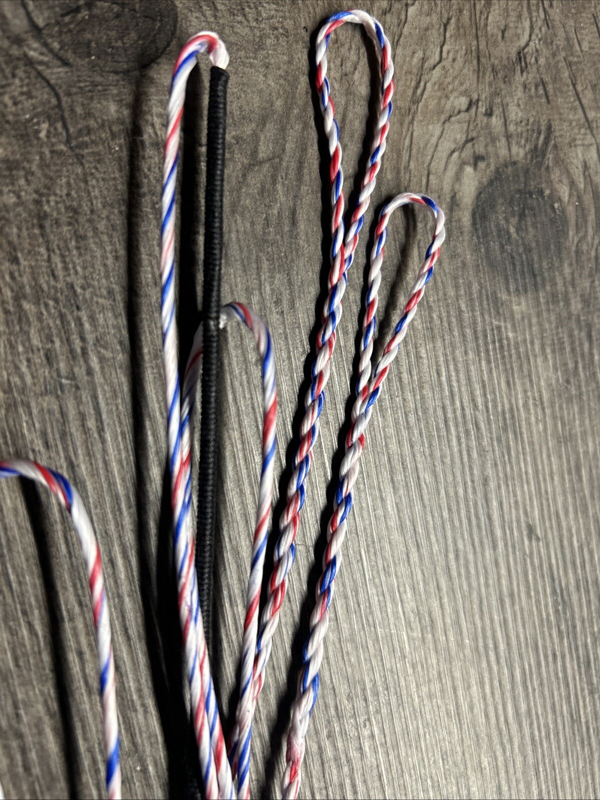 Custom built flemish twist bow string 16 strand bcy spectra Red White Blue