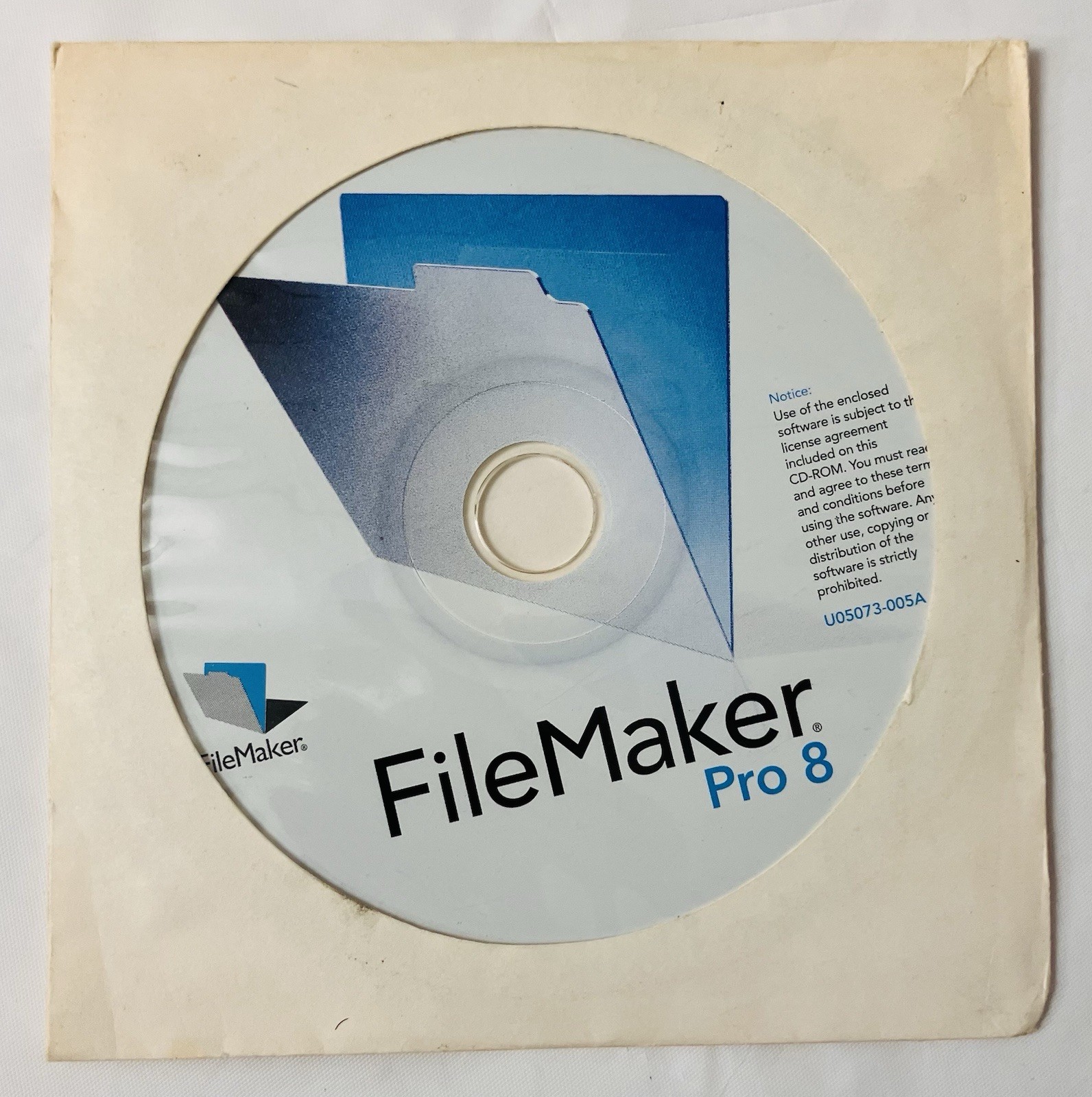 FileMaker Pro 8 Upgrade 5-License Pack Mac Windows XP Box Manuals CD Database