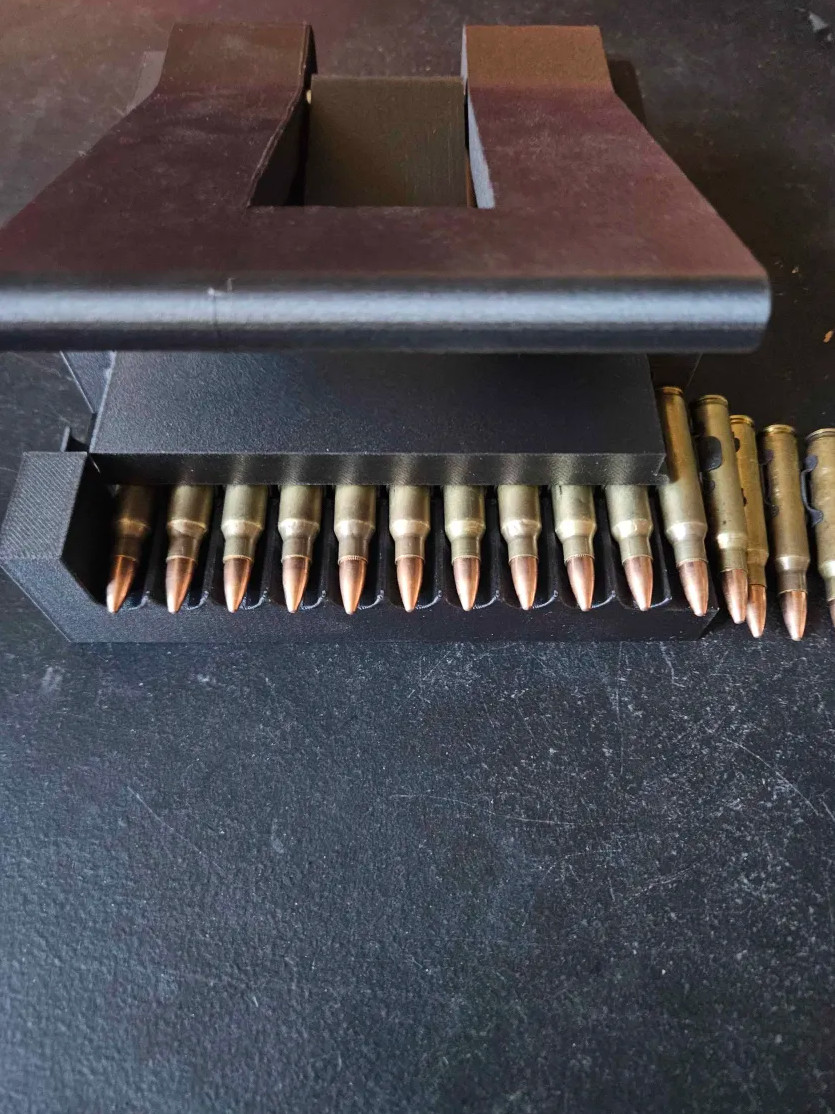 M27 5.56 Belt linker "10 rounds"