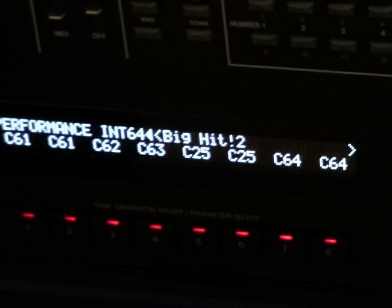 Yamaha TX802 (Super Enhanced Black) LUX PMVA LED Display !