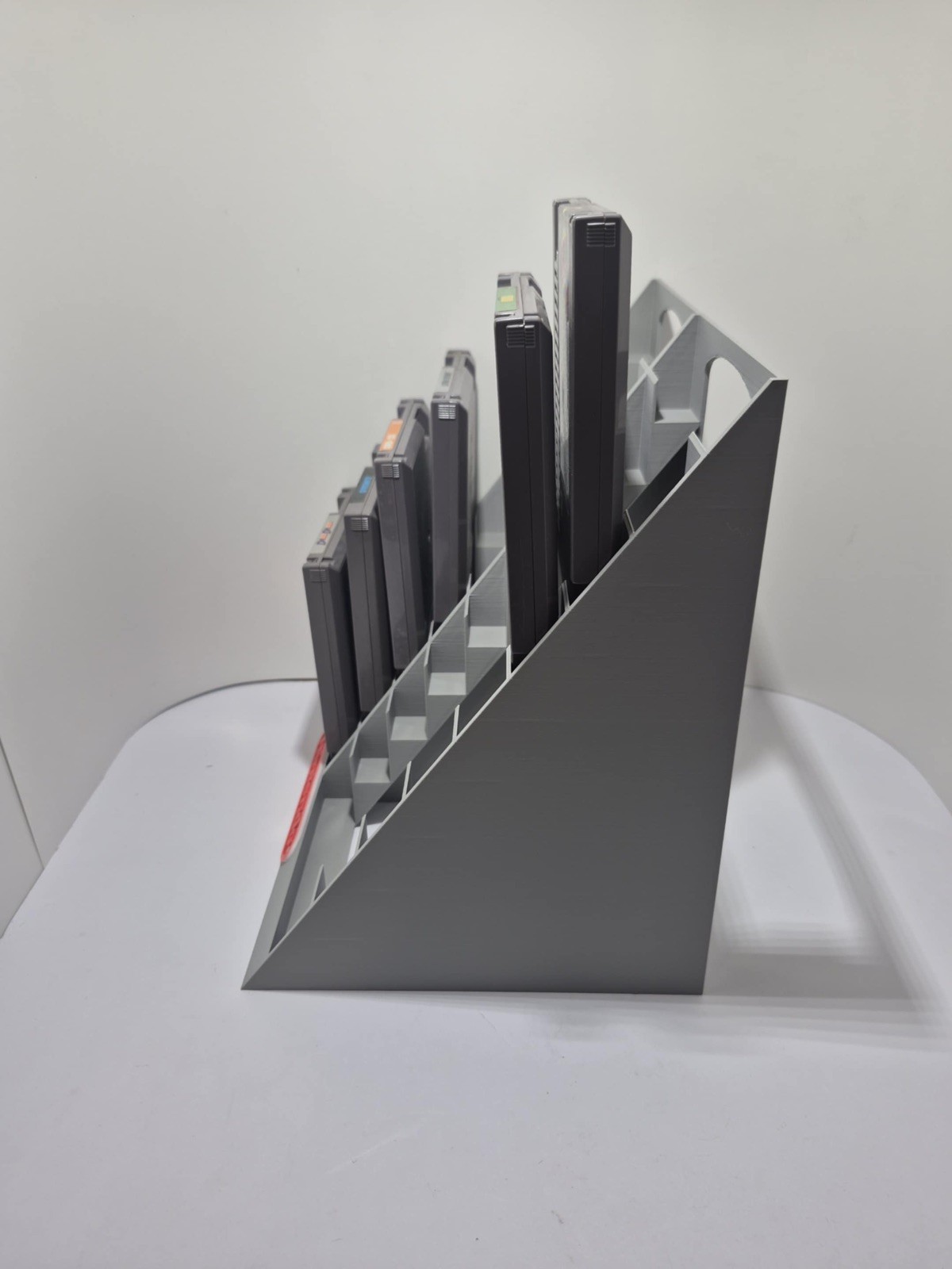 Nintendo NES 18 Cartridge Holder Display Stand, 3D Printed