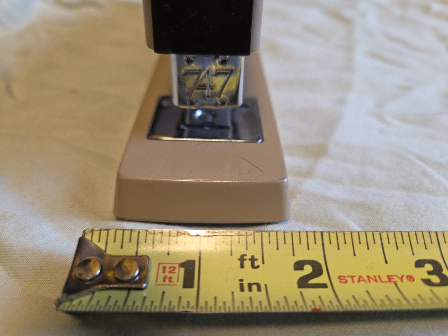1960s Paper Stapler 747 Swingline 8" Brown Tan 94-41 Vintage USA Working Staples