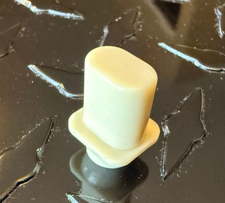 1950's-1960's Original Daka Ware Tele Custom Top Hat Switch tip in rare IVORY