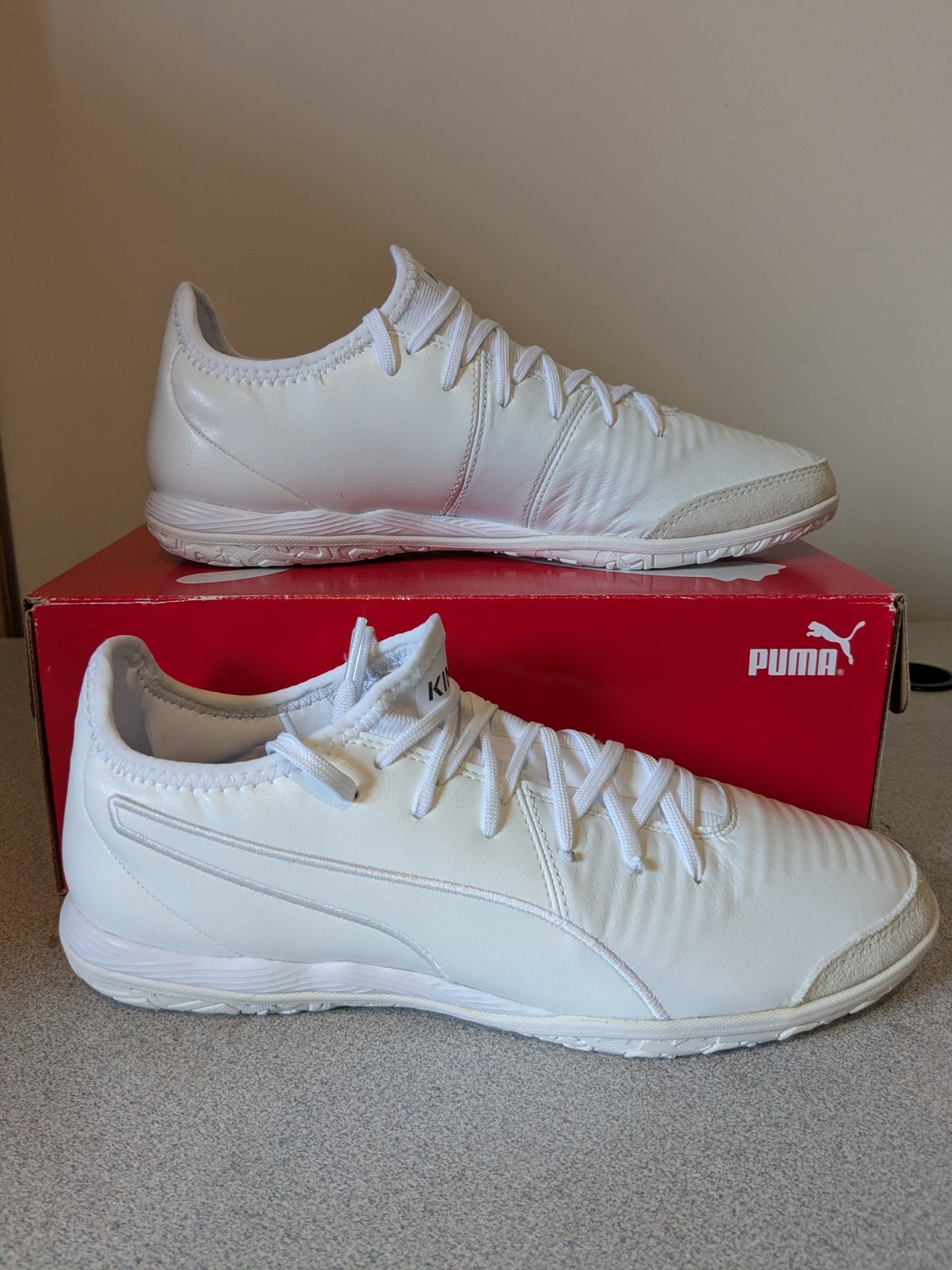 Puma KING Pro IT soccer shoe, All White, 105669-02 new with box