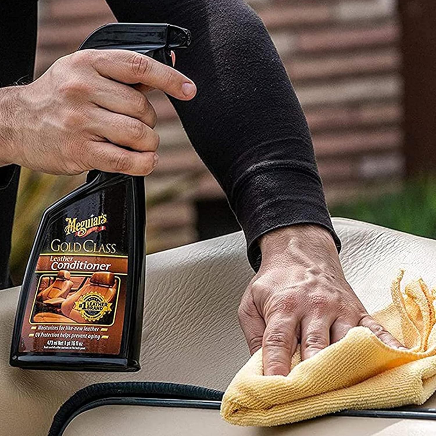 Moisturizing Gold Class Leather Conditioner Spray - 16 Oz for All Leather Types