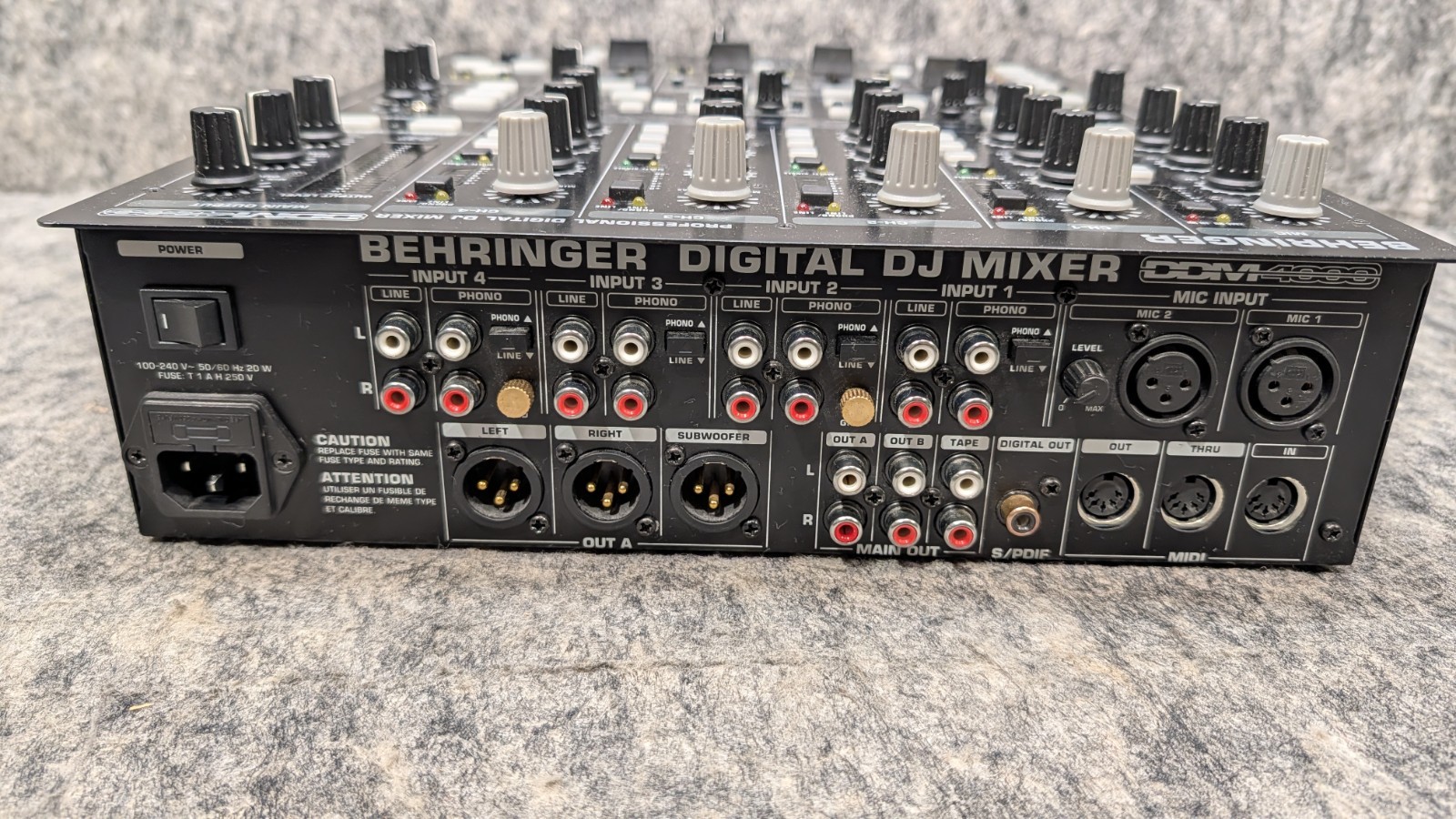 Behringer DDM4000 Digital DJ Mixer 4-Channel USB Tabletop Echo Reverb Filter