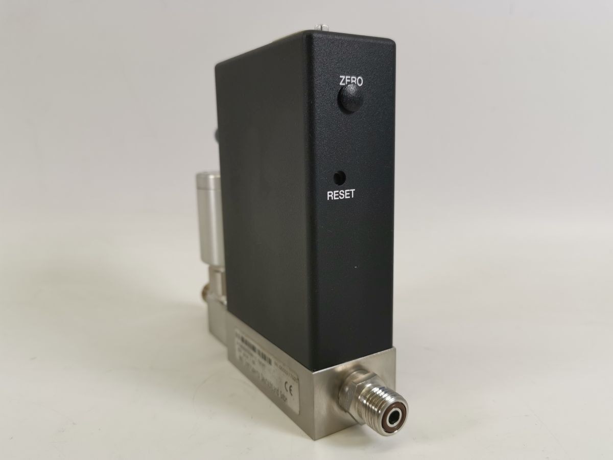 MKS 2179BX52CG1BV MASS-FLO controller