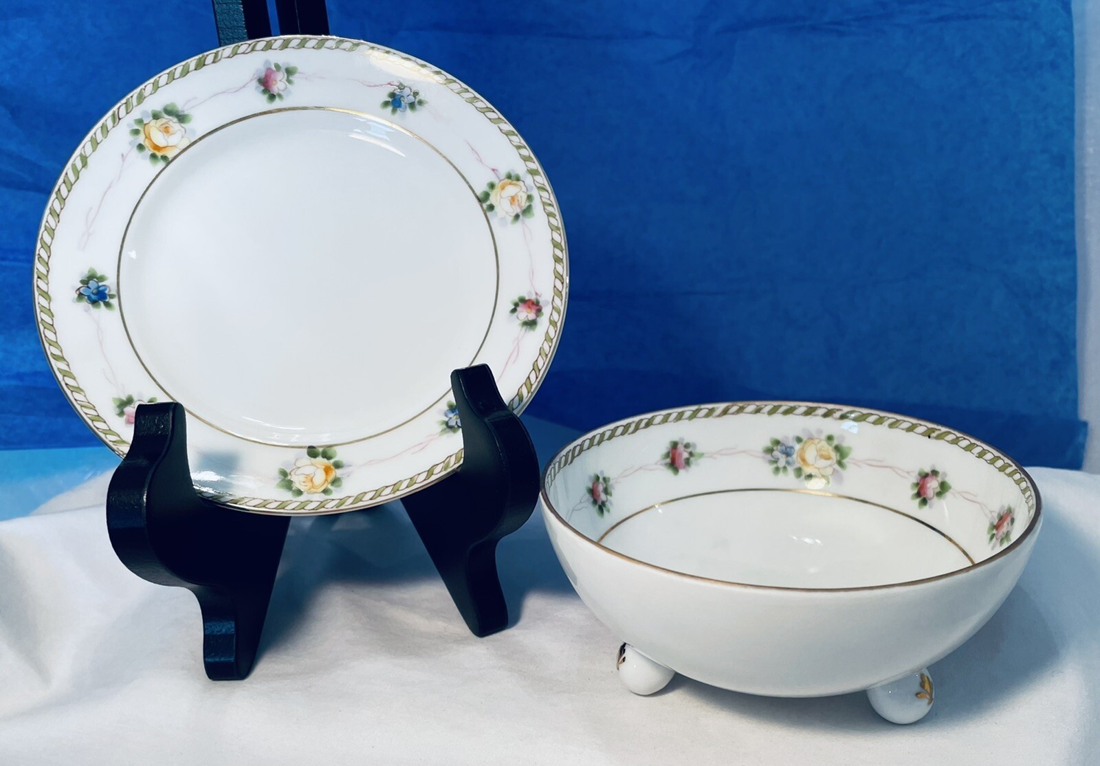 Nippon 3 Footed Mayonnaise Bowl w/Underplate Gold Trim Roses Hand Painted