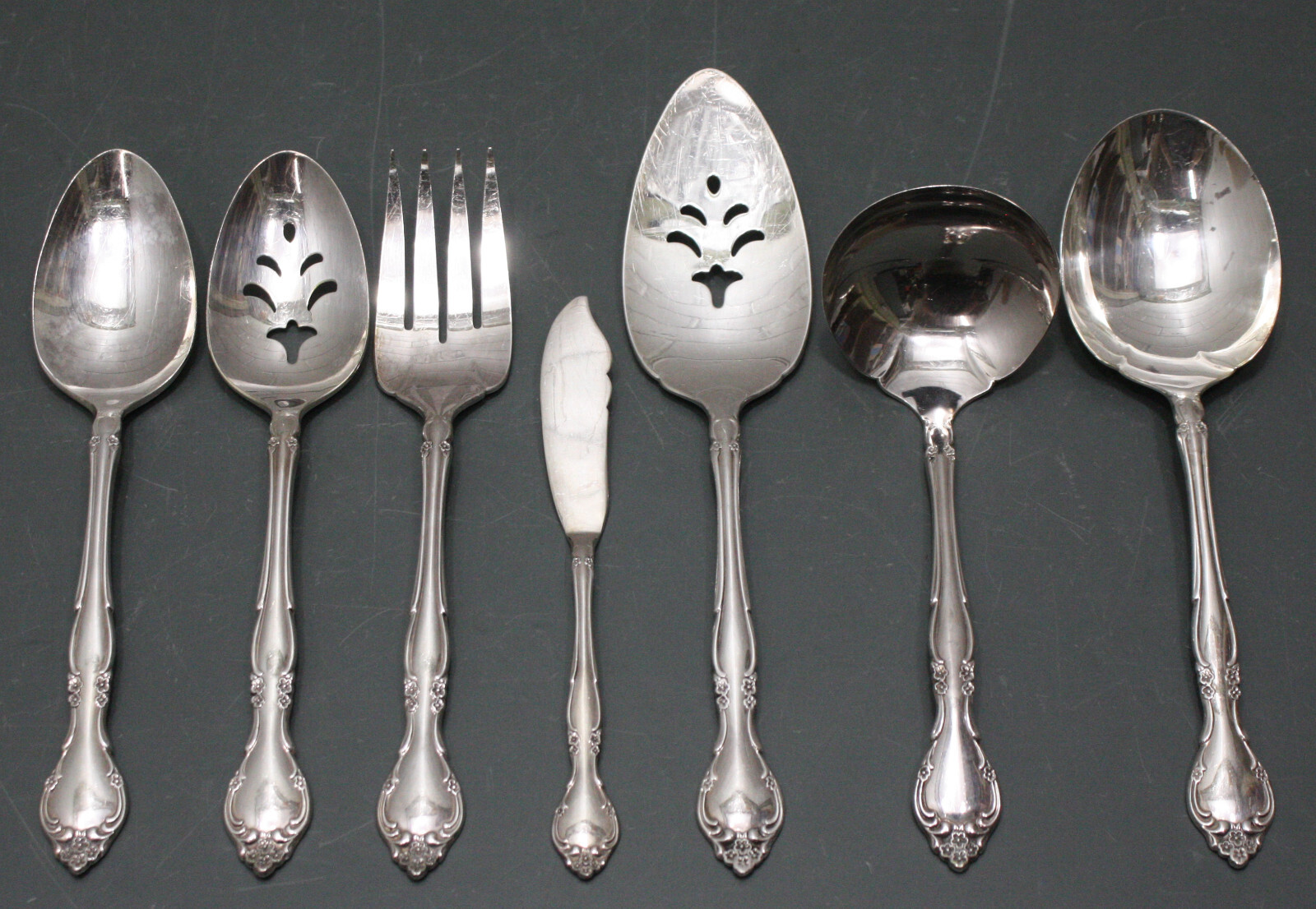 (57 Pieces) Oneida Community Flatware Set AFFECTION, Silverplate Silverware Lot