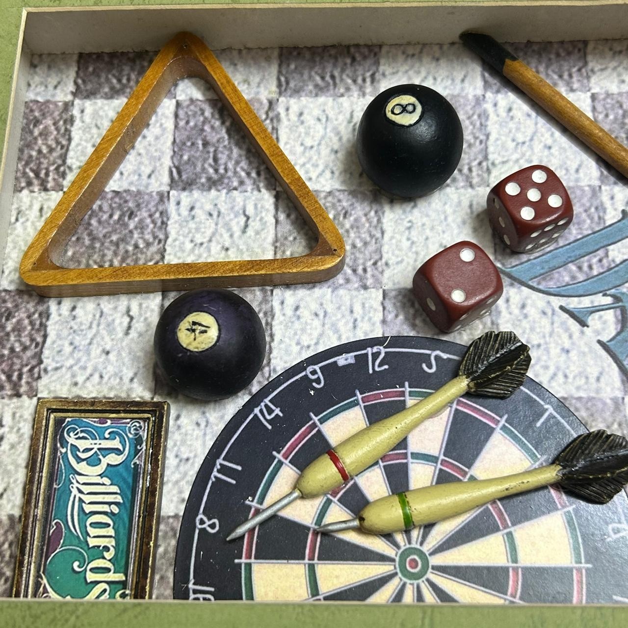 Vintage Arister Gifts 3D Shadow Box Darts Billiards Gift Wall Decor For Gamers