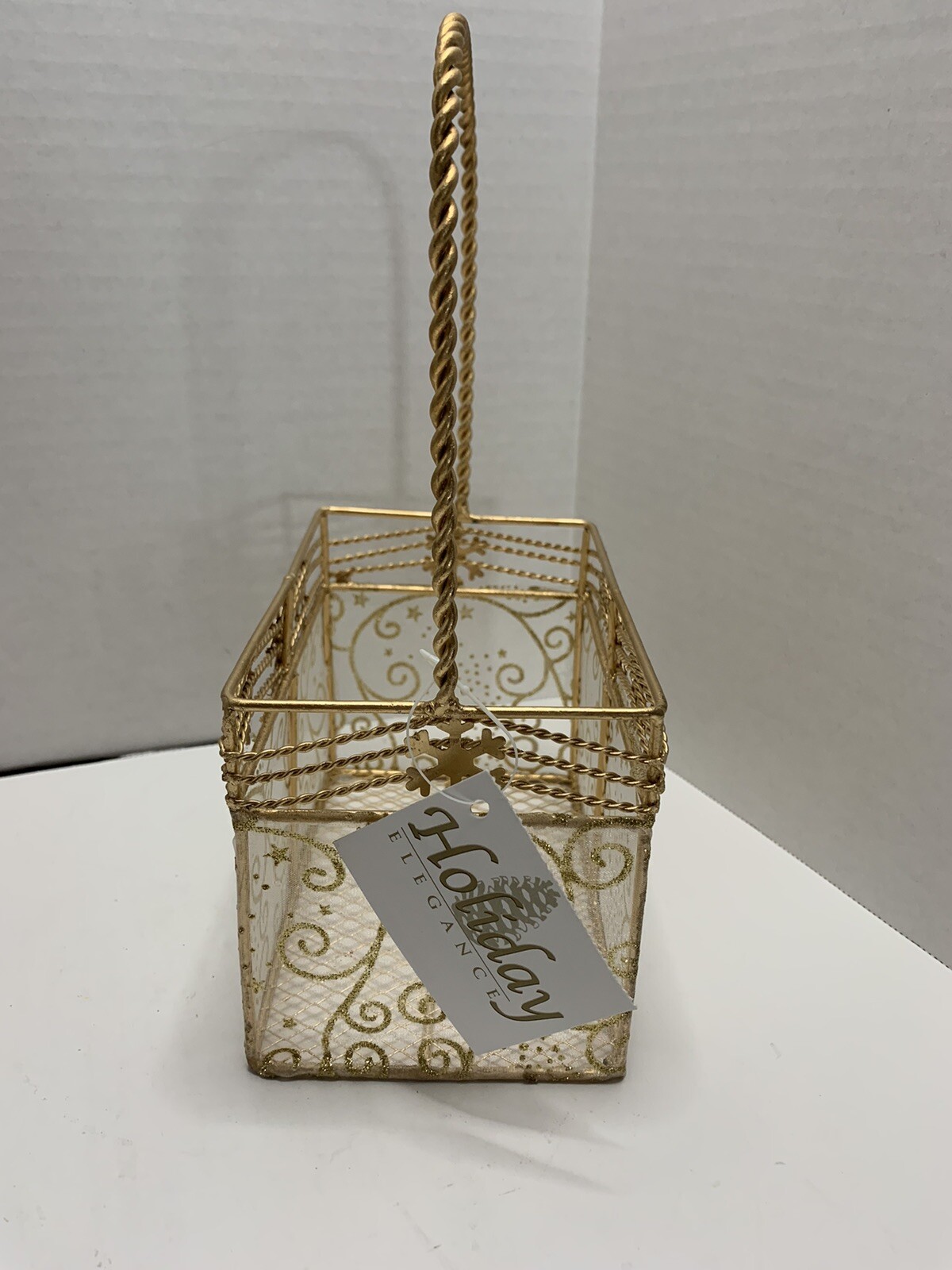 Metal Wire Basket Gold Tone Christmas Wedding Holiday 10” x 6”