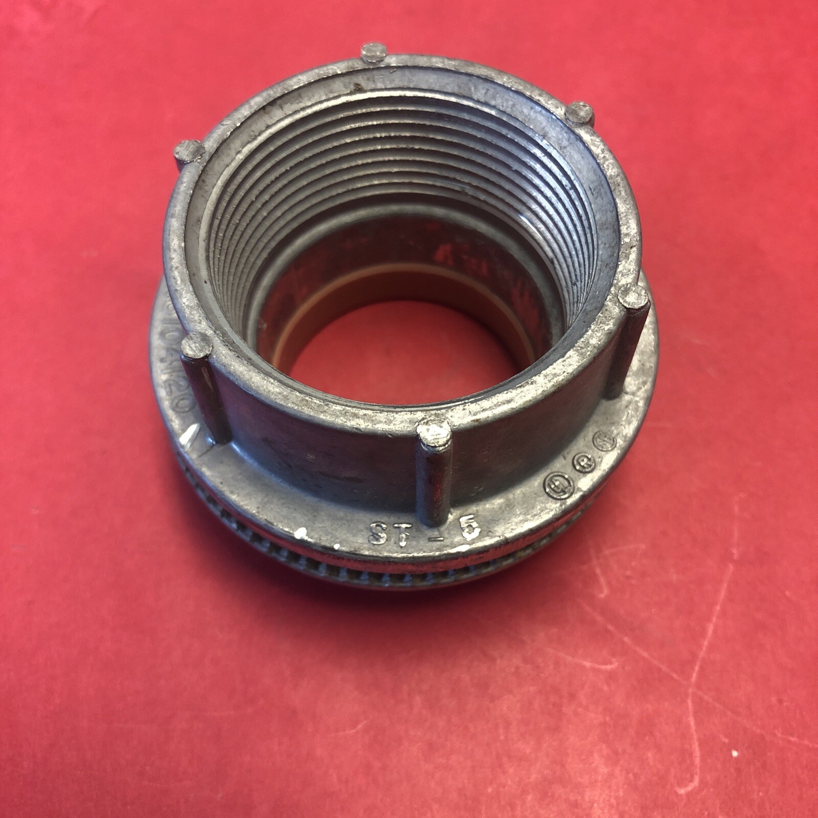 MYERS MEYERS CROUSE HINDS STA-5 SCRU-TITE 1 1/2" NPT ALUMINUM CONDUIT HUB
