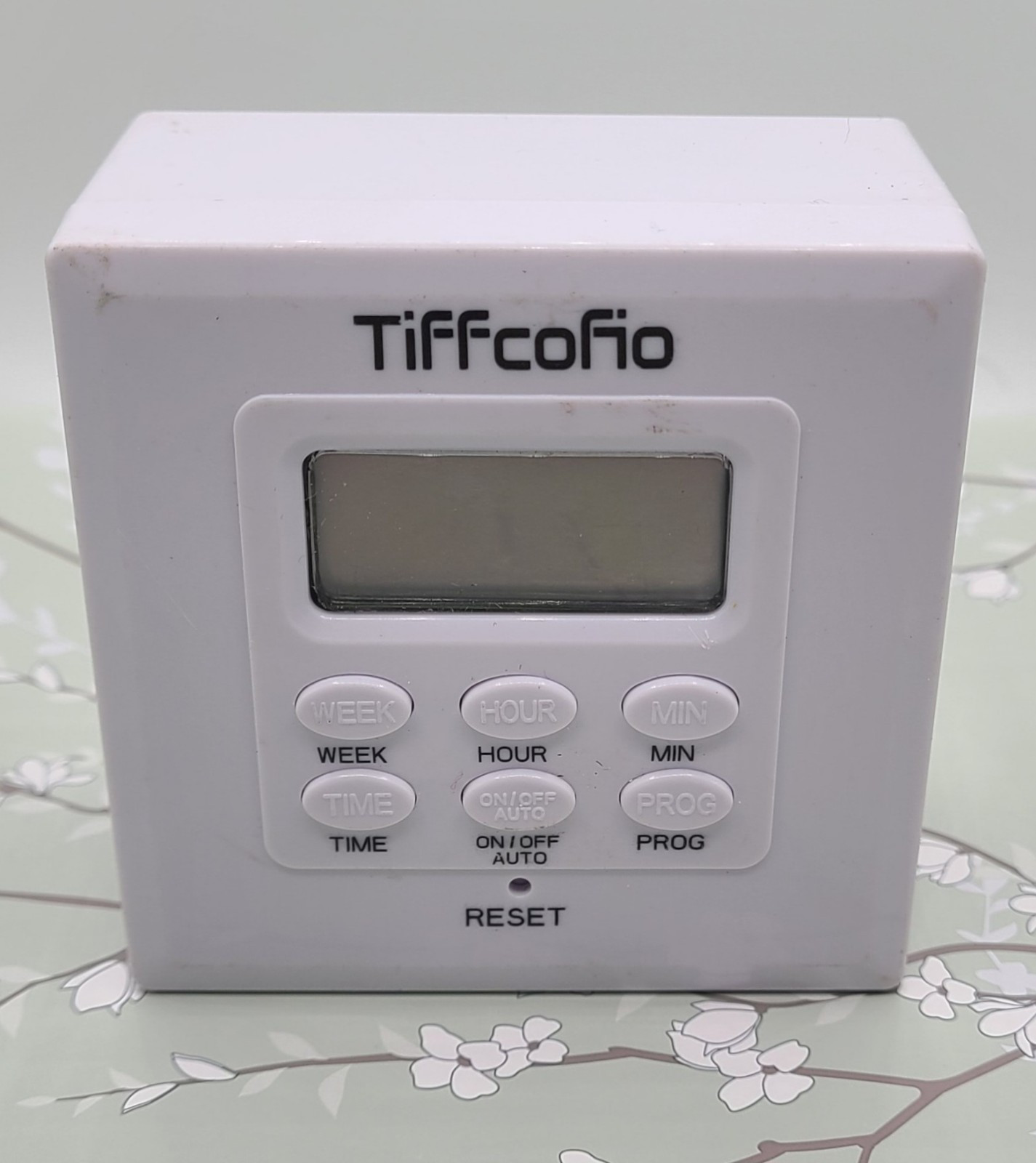 Indoor Digital Light Timer 7 Day Programmable Plug-In Outlet Tiffcofio Clock EUC