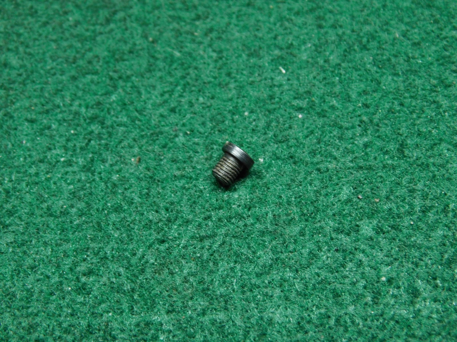 Remington 550-1 Deflector Screw .22 S-L-LR Original #1