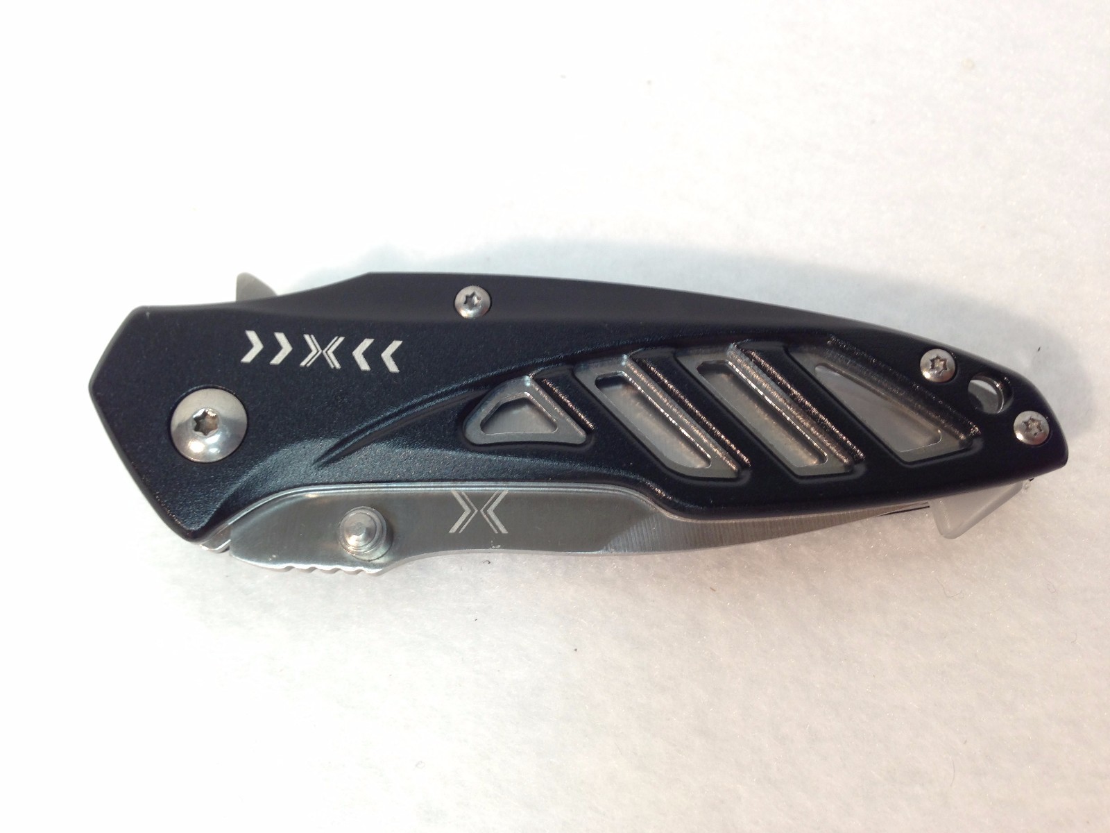 New Folding Knife with Built in Pocket/Money Clip - Multi Function Tool