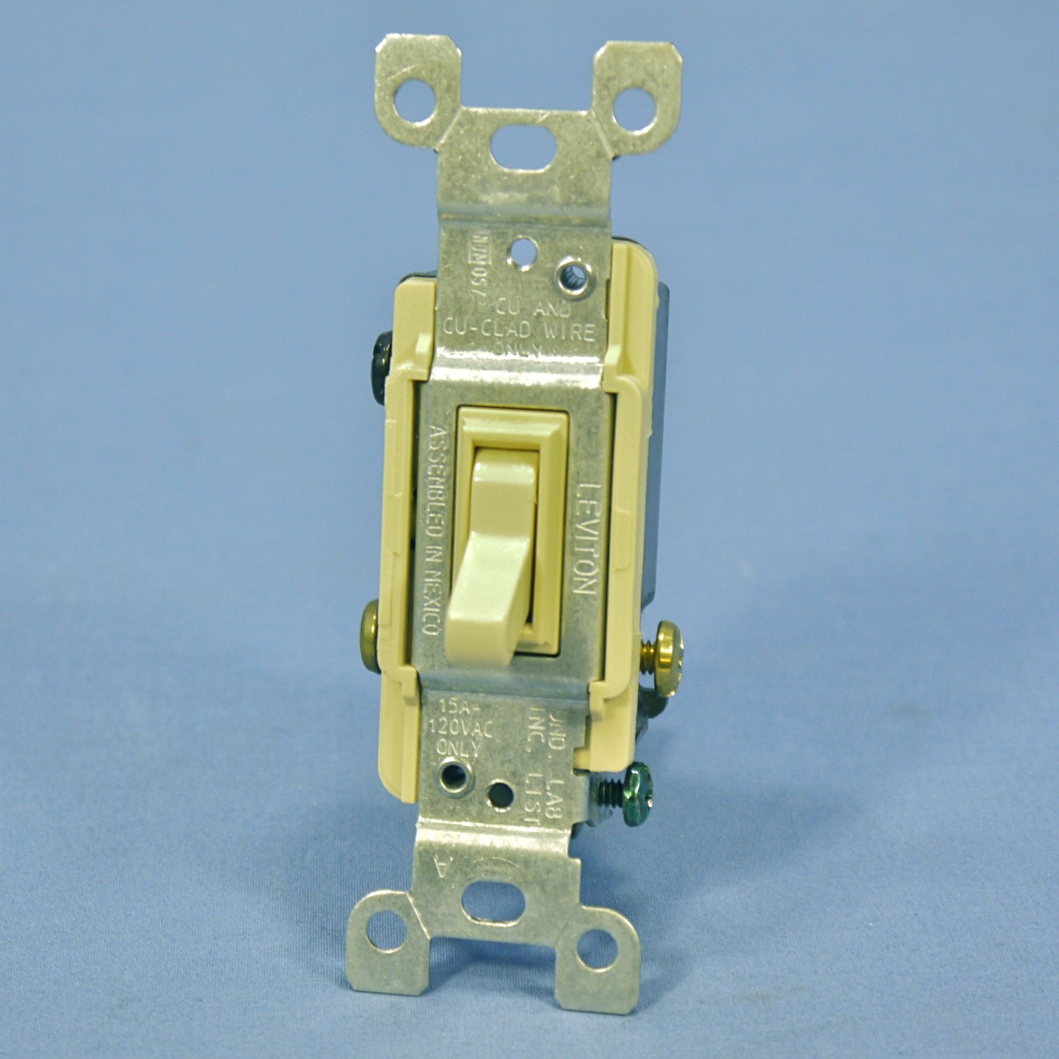 Do It Best Ivory Framed 3-Way Toggle Wall Light Switch Control 15A 120V 502049