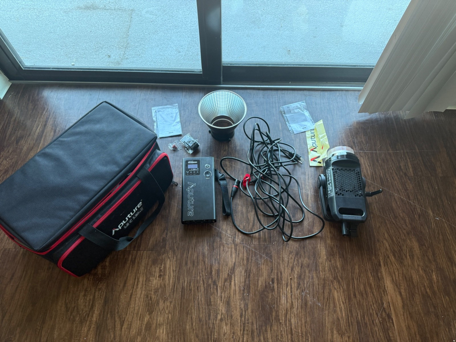 Aputure LS C120d II Light storm Kit - *Excellent condition*