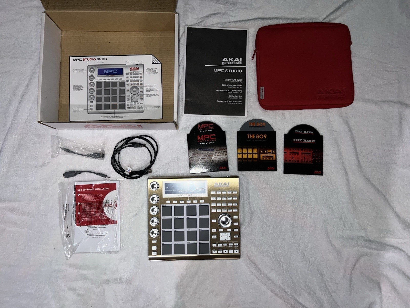 Akai Professional MPC Studio Production Controller (Gold) - Complete + Software