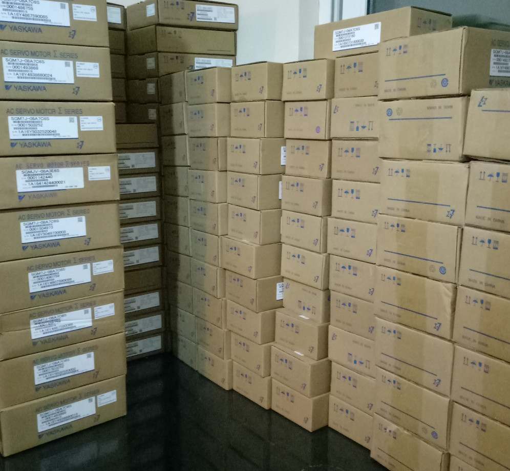 FAST DELIVERY PLC YASKAWA SERVO Drive SGDS-02F12A NEW