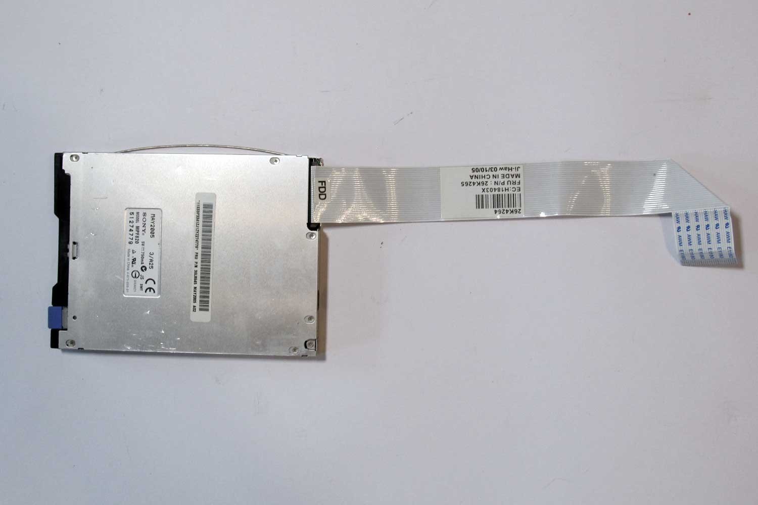 IBM xSeries Floppy Drive & Cable 23P3341 36L8645 & 26K4264 26K4265