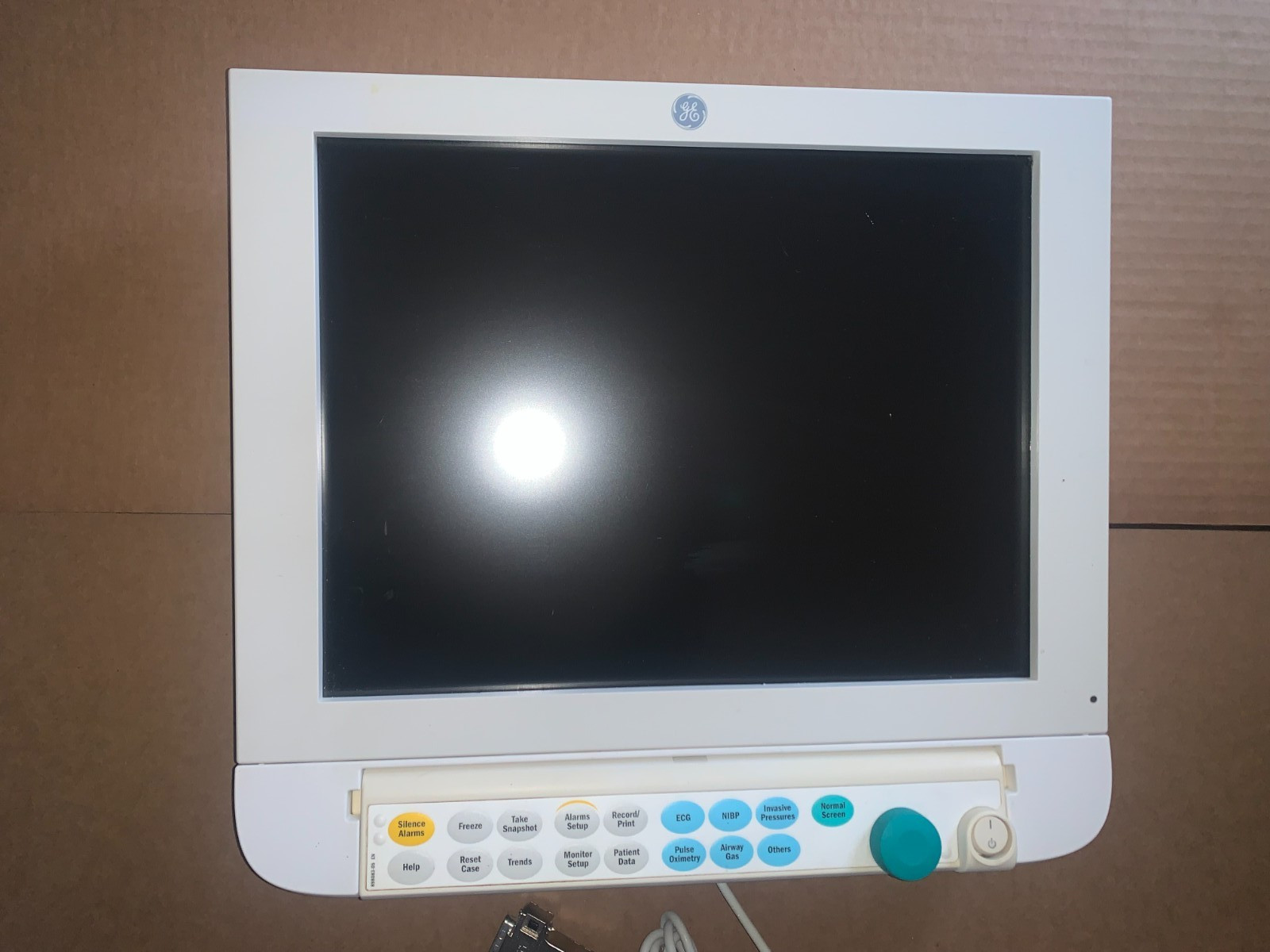 GE D-FPD15-00 PATIENT MONITOR M1138310 with K-ANEB.00 Keypad