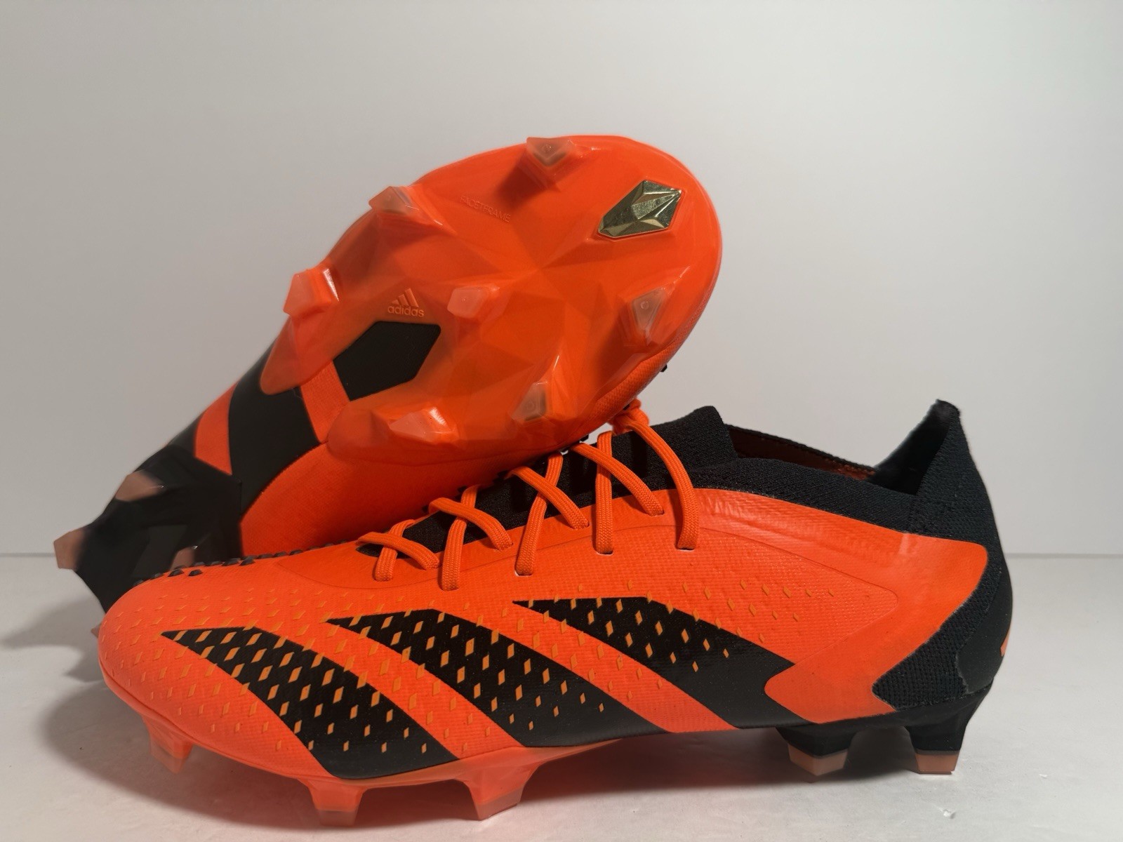 Adidas Predator Accuracy.1 Low FG Soccer Cleats Orange Men Size 11 GW4574