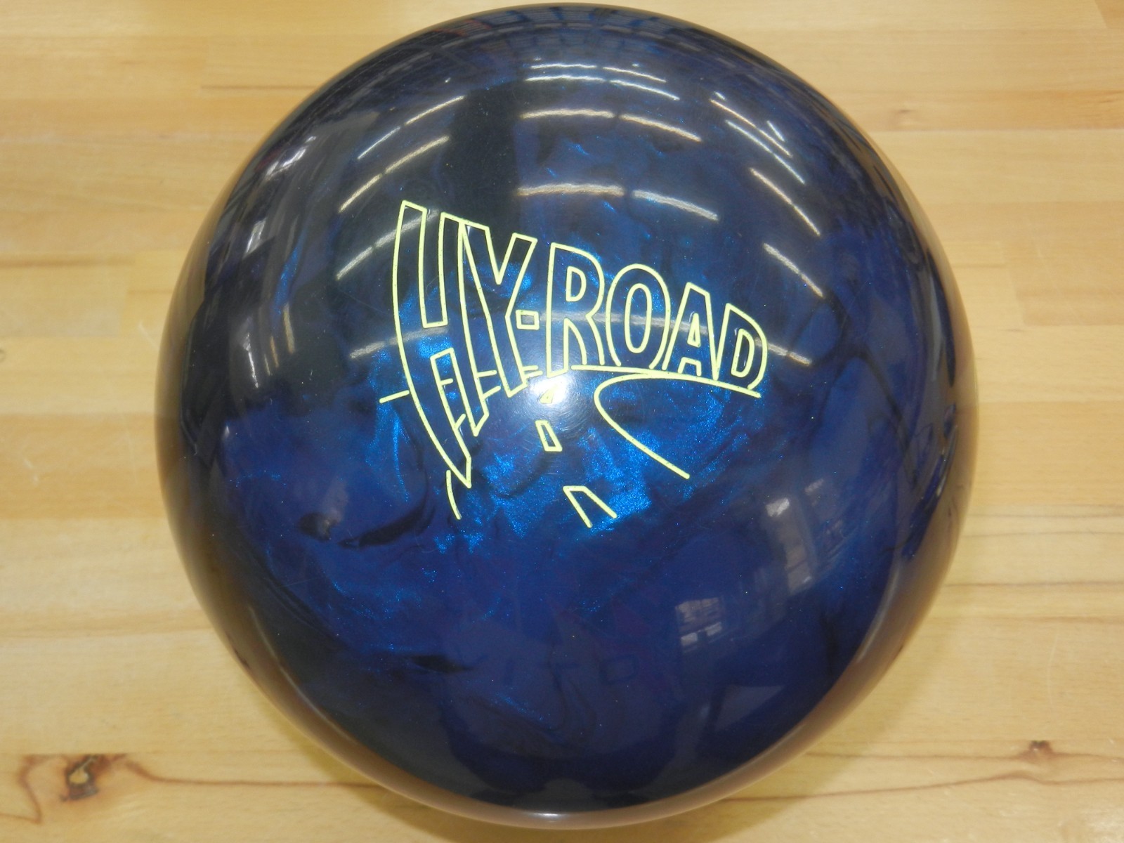 NIB 15# Storm Hyroad Bowling Ball w/Specs of 15.2/3-3.5" Pin/3.64oz TW