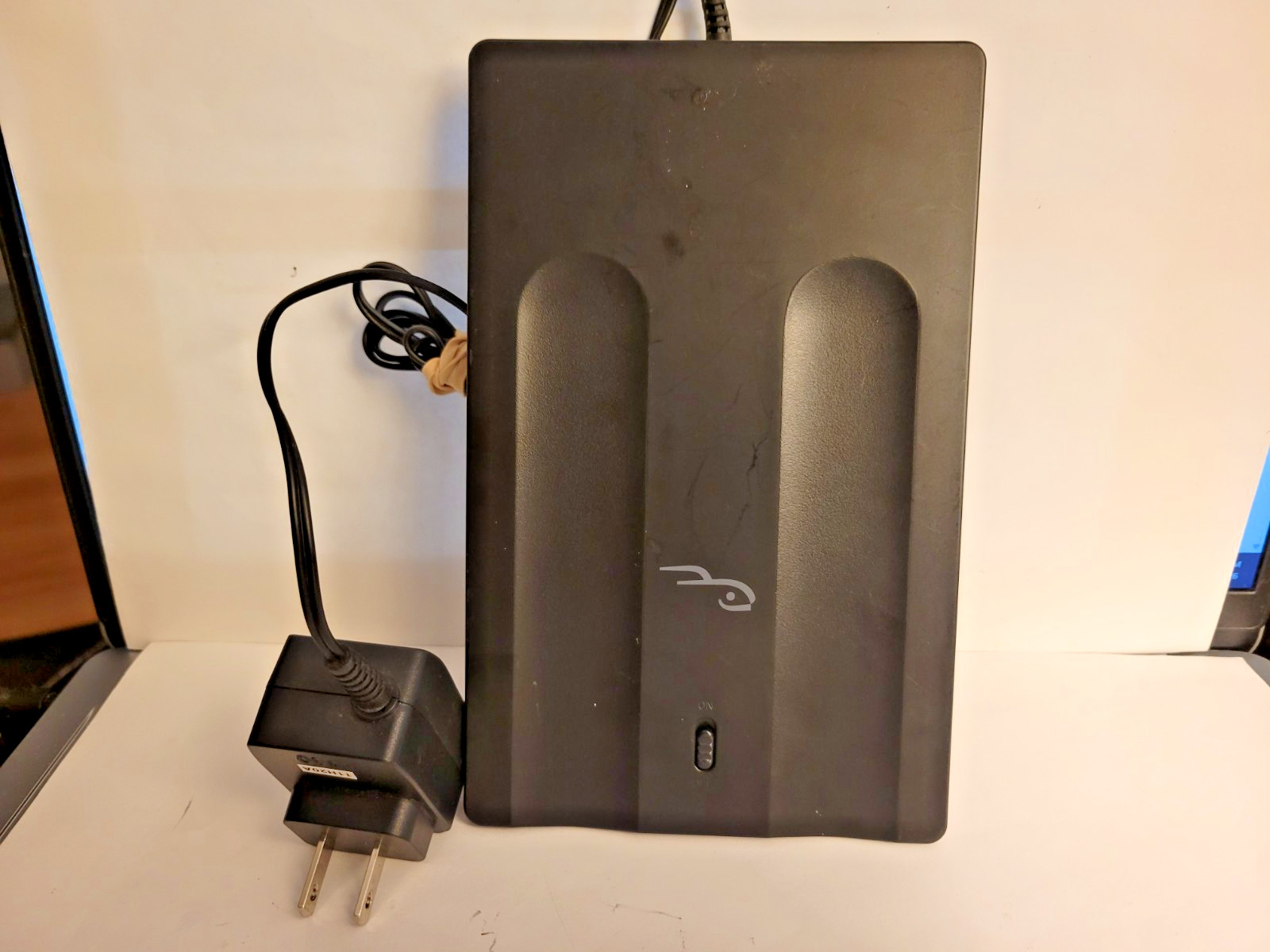 Wii Slim Induction Charger  Works  free shipping