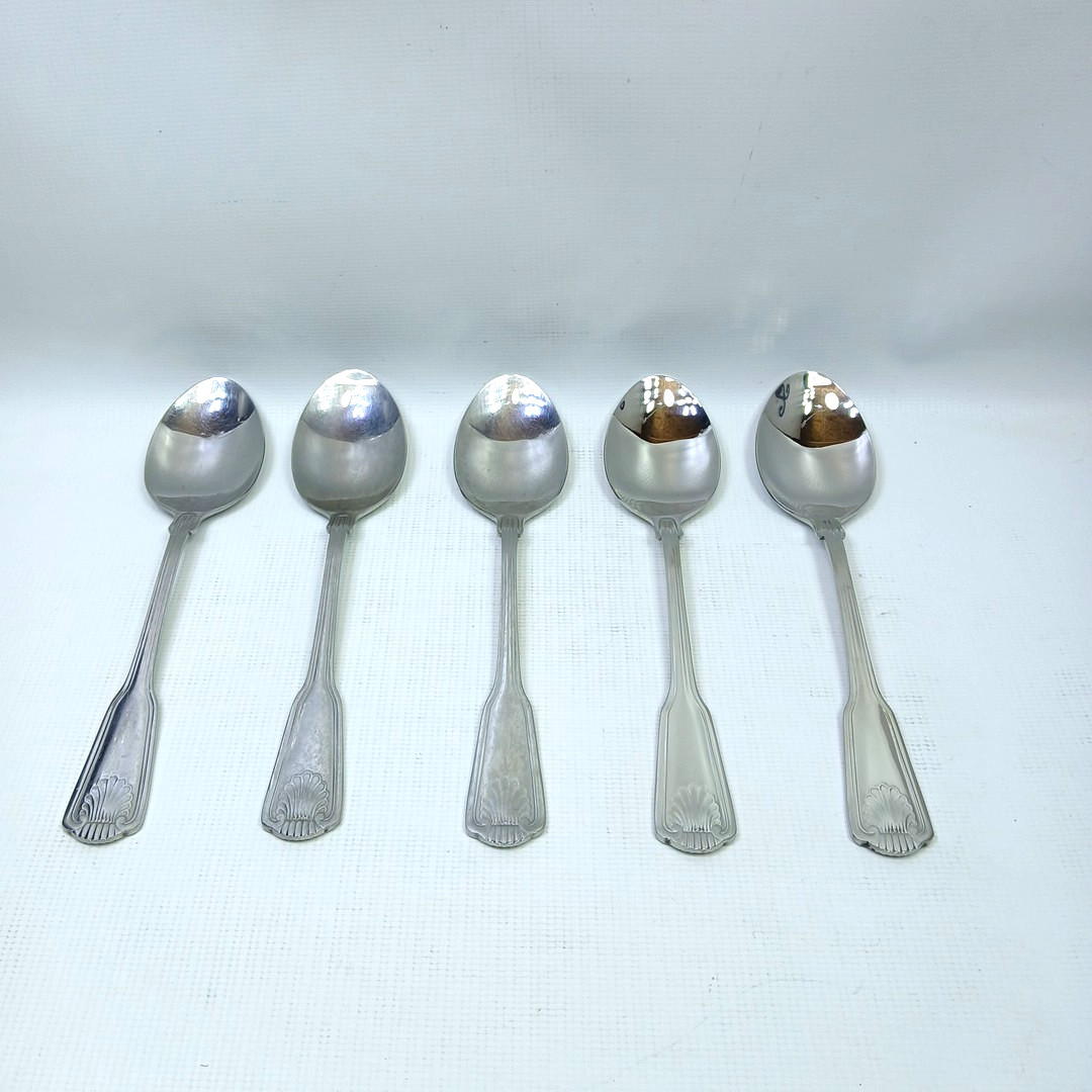 Wallace Stainless Country Shell Lot of 5 - Dinner Table Spoons 7.5 inches