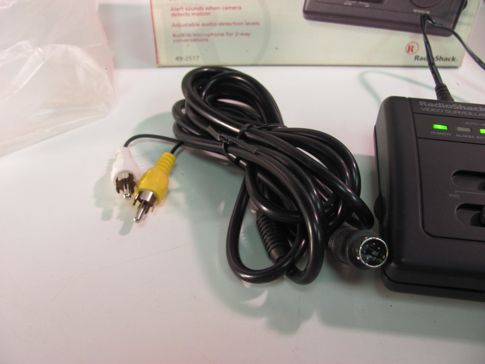 RadioShack Video Surveillance System Switchbox 2 channels, Cat No. 49-2517