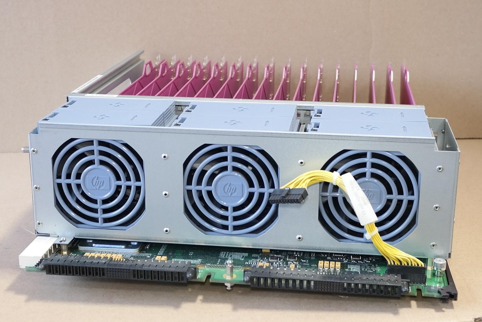 HP AB297-60601 16 SLOT PCI-X RX7640/RX8640 CARD CAGE & BACKPLANE 69101 +FANS