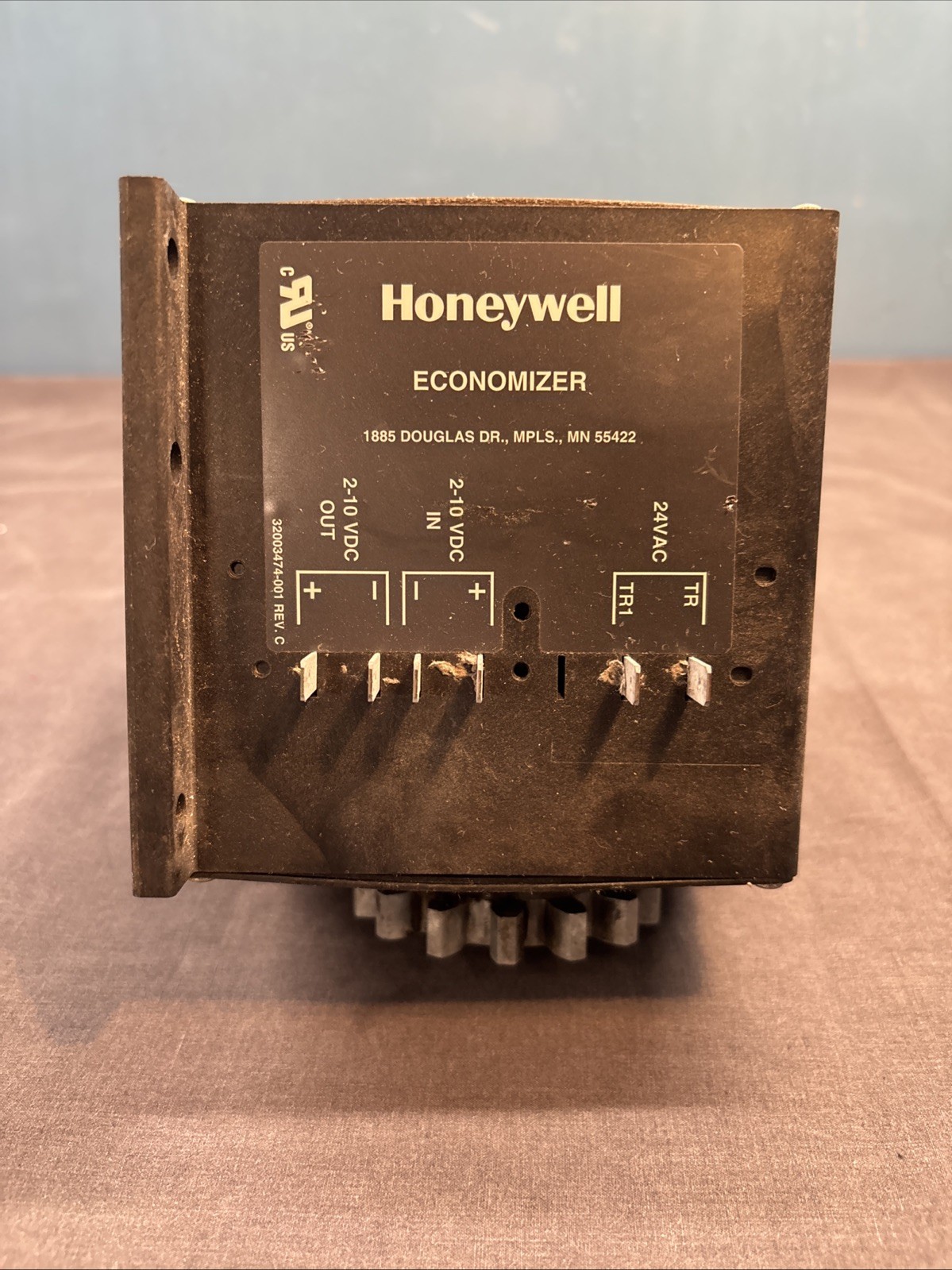 HONEYWELL ACTUATOR, ECONOMIZER, 24V, W/CONTROL M7215A1024 YORK NO. 8565 ***READ