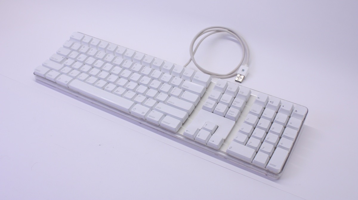 ANY Replacement Key for Apple Keyboard A1048 White USB - Missing Letters or Keys