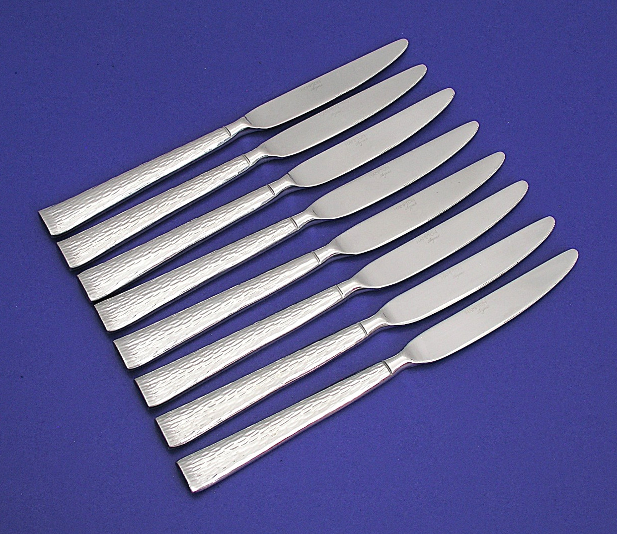 (8) HAMPTON ARGENT BROCADE - 9 1/4" DINNER KNIVES - STAINLESS STEEL - VERY NICE