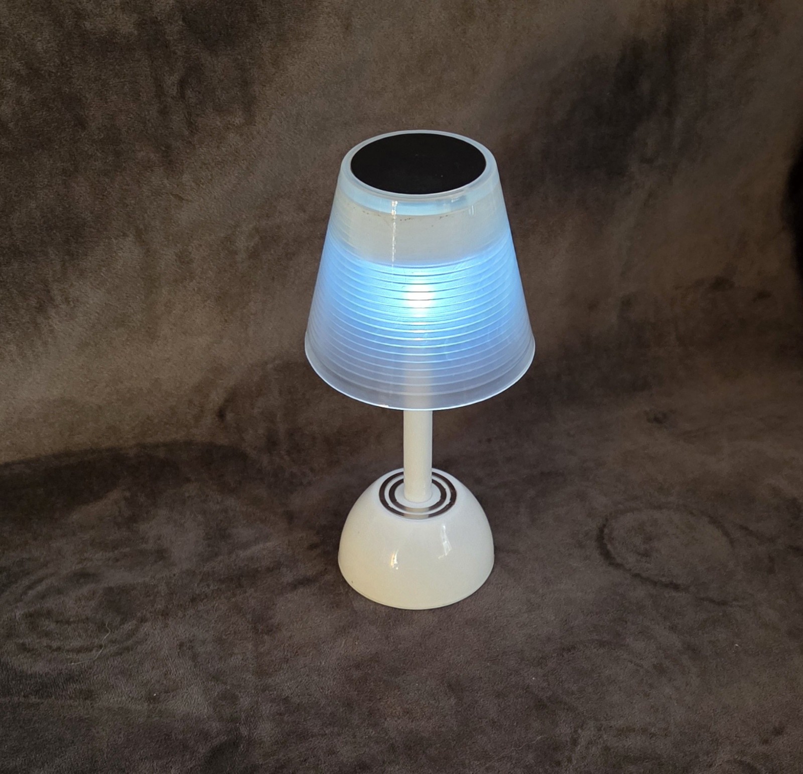 Night light battery op w touch on/off base white  8 x 4 inches