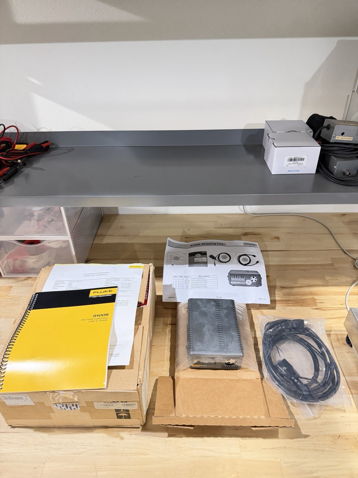 FLUKE CALIBRATION 9100S DRY WELL TEMPERATURE CALIBRATOR FREE SHIPPING