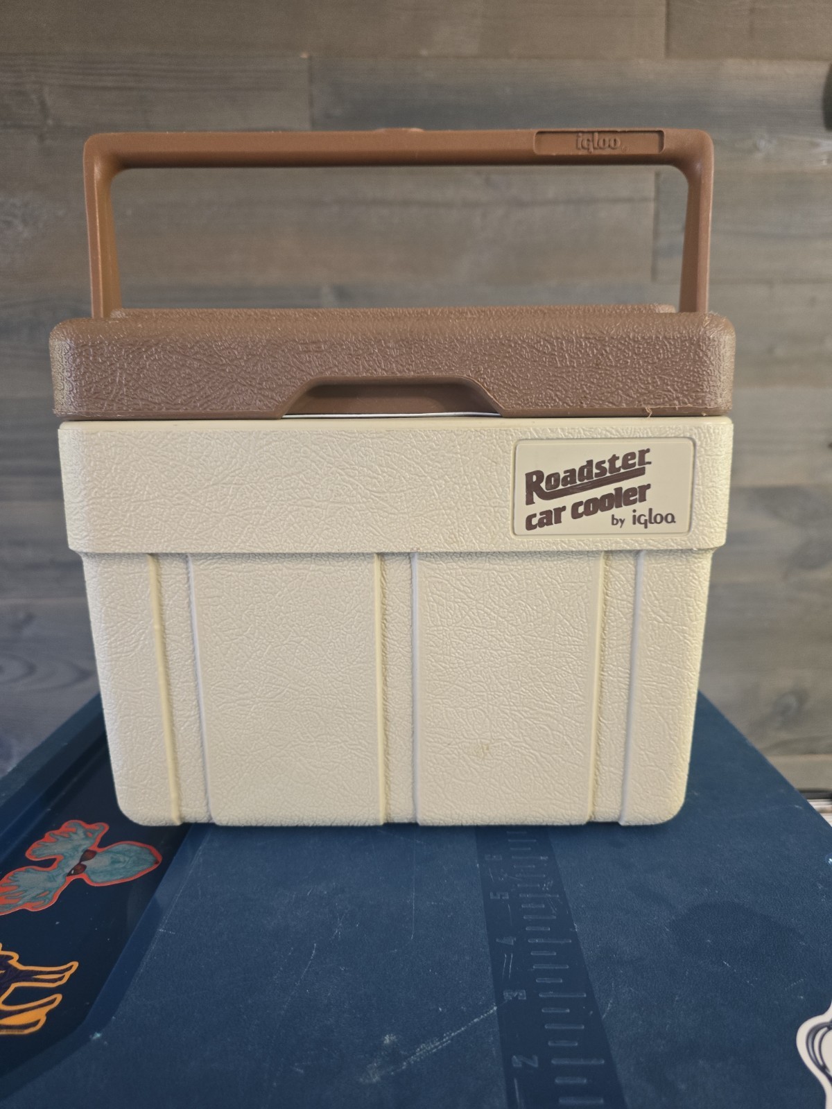 Vintage 1998 Igloo Roadster Car Cooler Tan Excellent Condition Road Trip Cooler