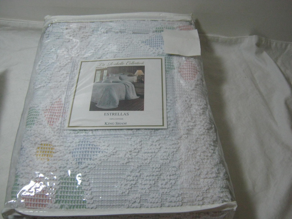 New CGG HOME LA ROCHELLE ESTRELLAS HOBNAIL KING PILLOW SHAM White NIP