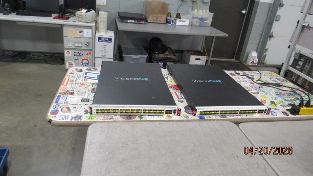 Lot of Two IXIA VISION ONE 4x 40Gb ETHERNET QSFP+ 48x 10Gb ETHERNET SFP+