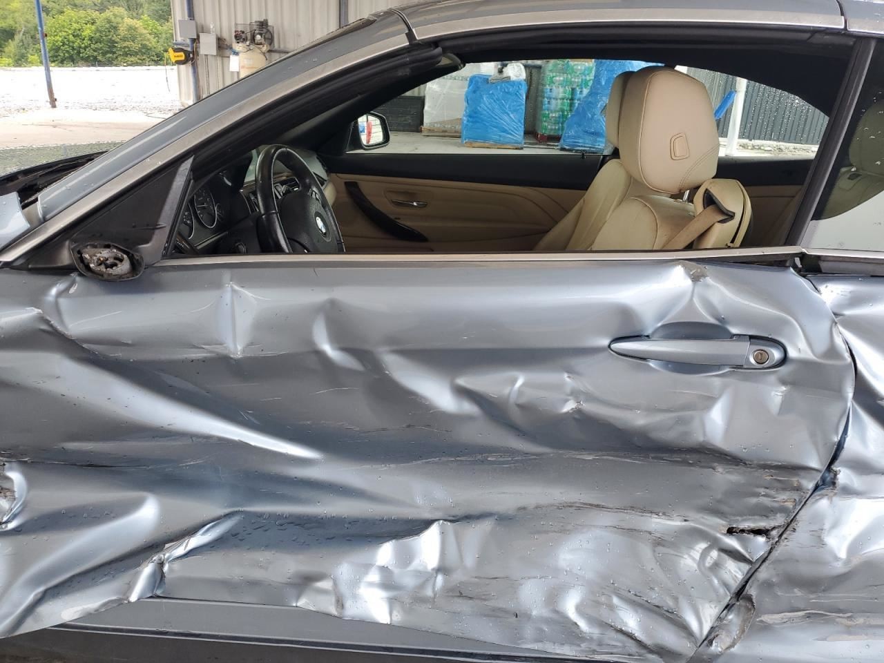 428I BMW 2014 Glove Box 4689960