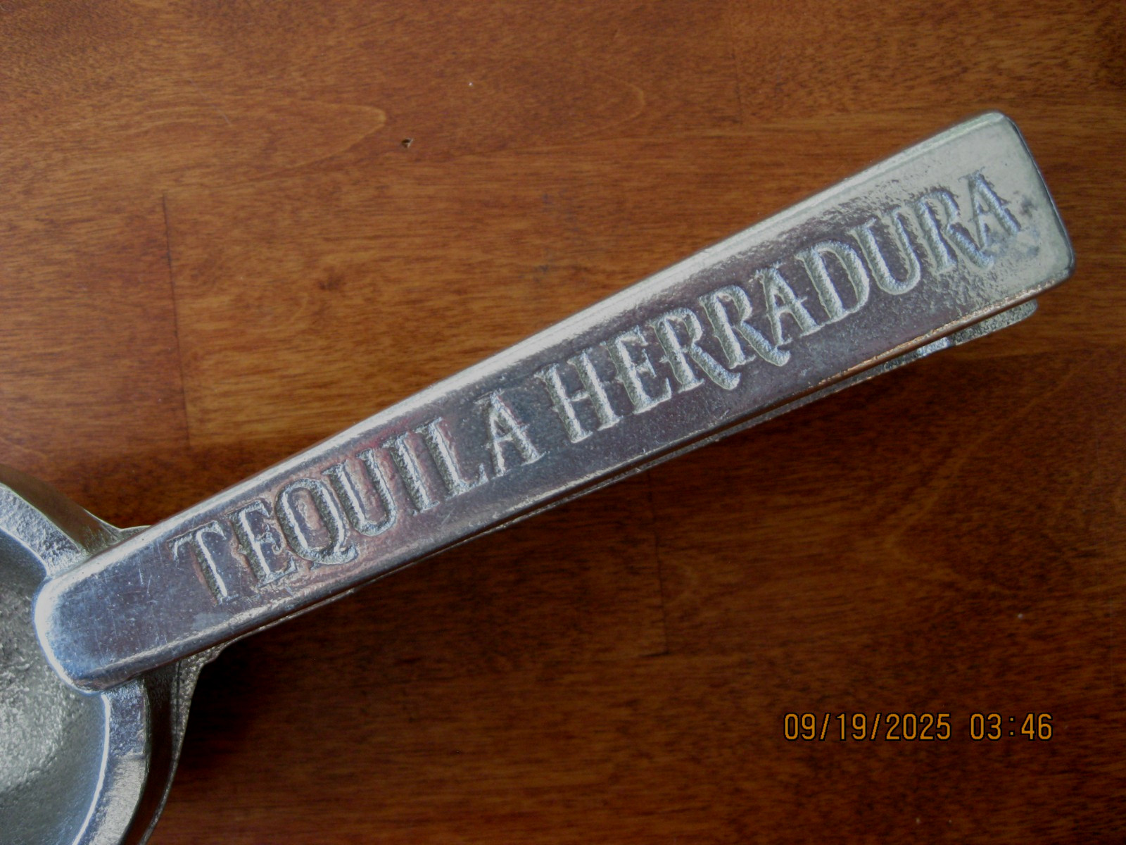 NEW VERY HARD TO FIND TEQUILA HERRADURA Citrus Hand Juicer New Heavy Duty