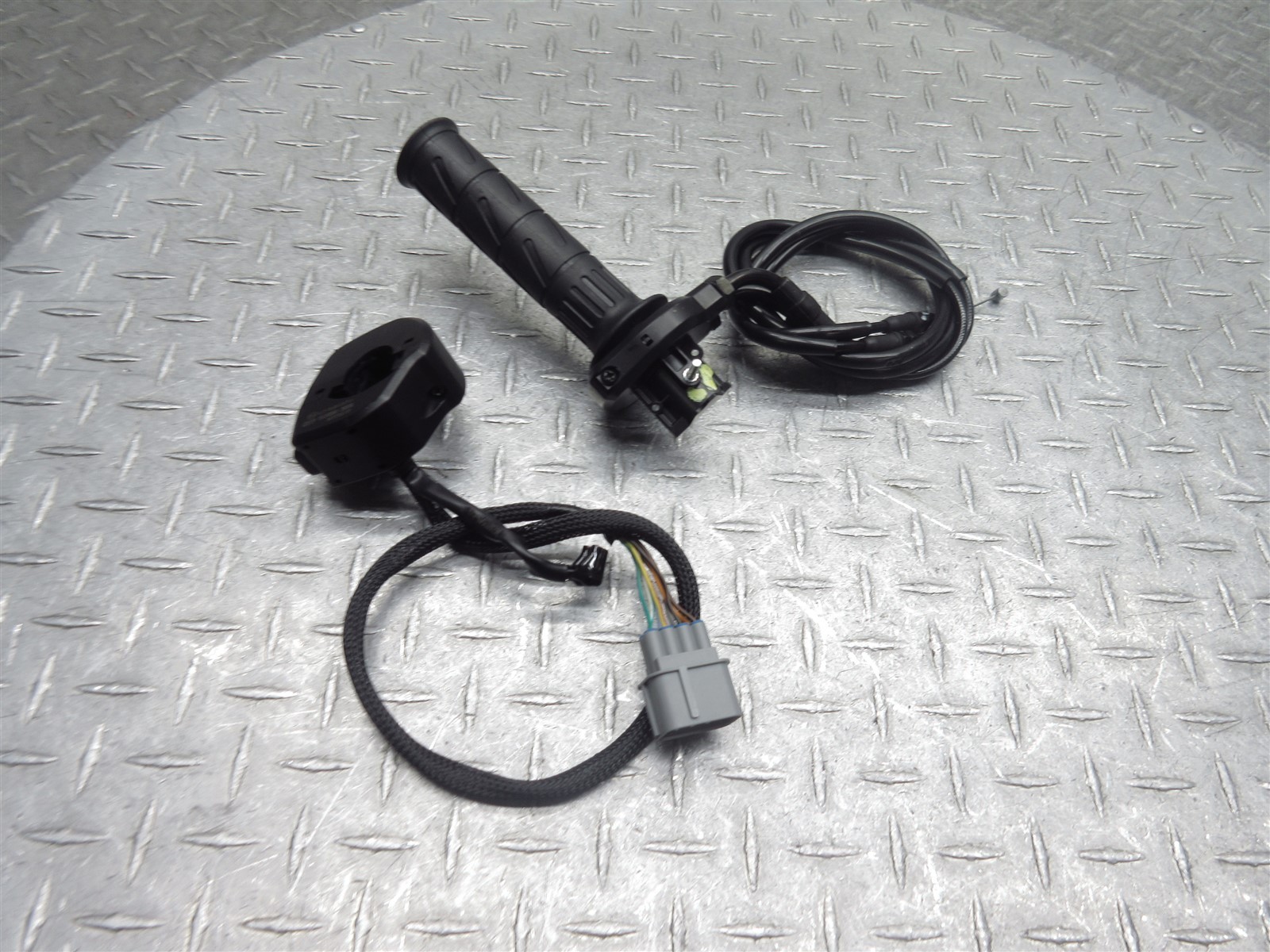 2024 CF Moto 450SS ORM Right Switch Throttle Control Cable Handlebar Grip *READ*