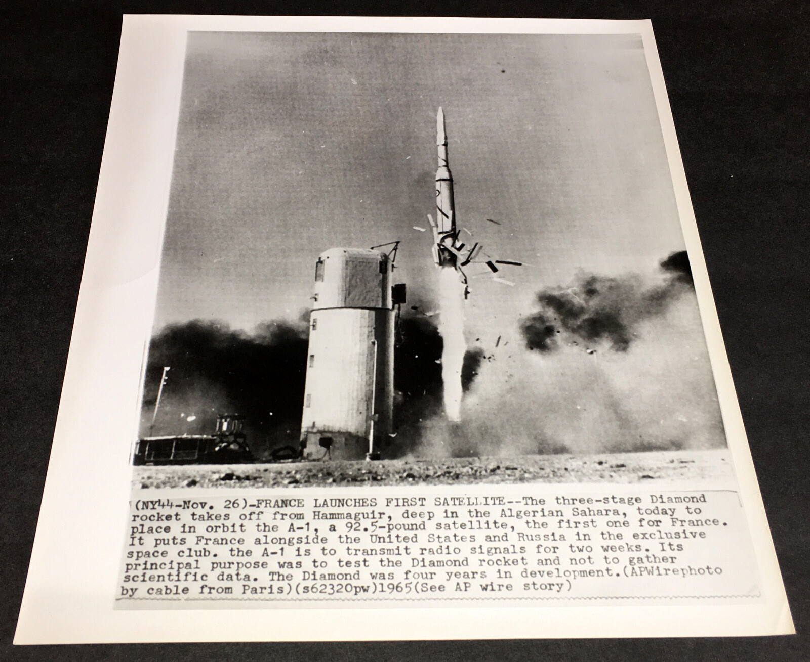 FRANCE LAUNCHES ASTERIX 1st SATELLITE 1965 ARCHIVAL WIRE PHOTO HAMMAGUIR ALGERIA