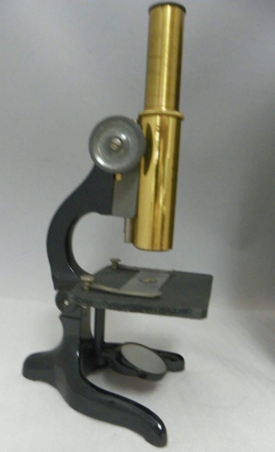Antique Brass Microscope E. Leitz Wetzlar Germany w/Instruments Wood Box Key