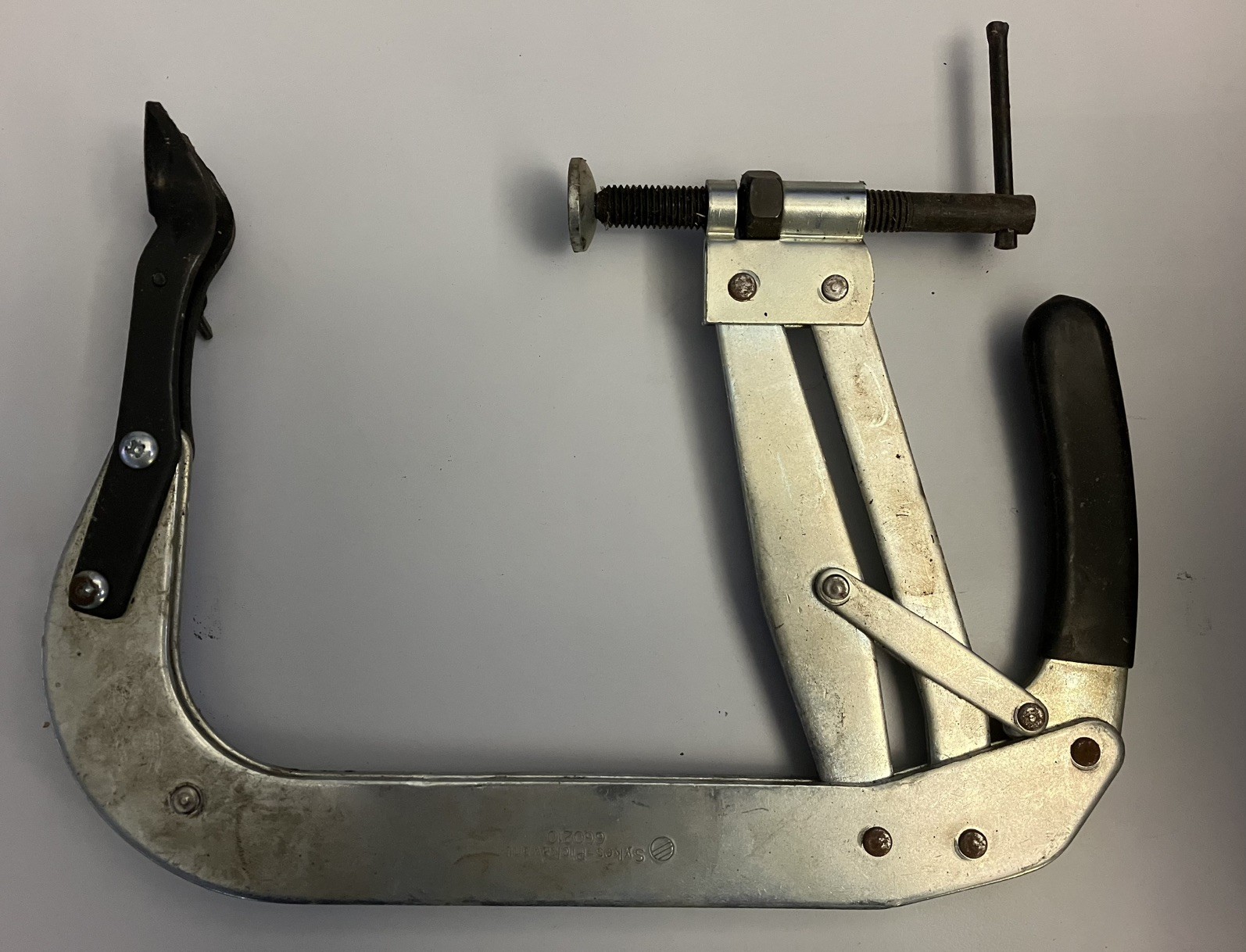 Sykes Pickavant Valve Compressor Model No. 660210.