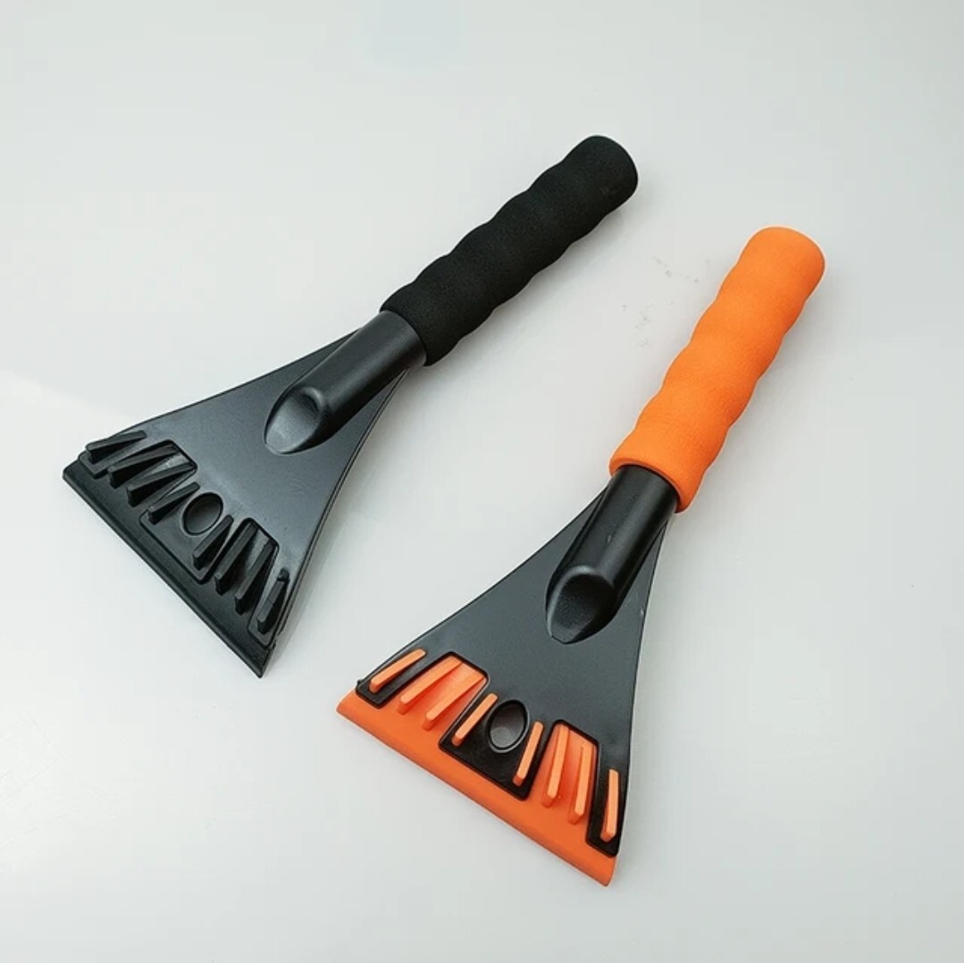 BRAND NEW ICE SCRAPER WITH PREMIUM STORAGE POUCH